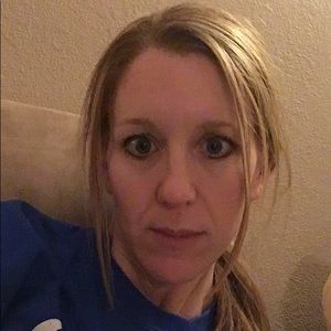 Meet your Posher, Hillary